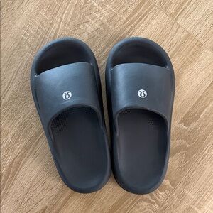 lululemon athletica Black Athletic Slides